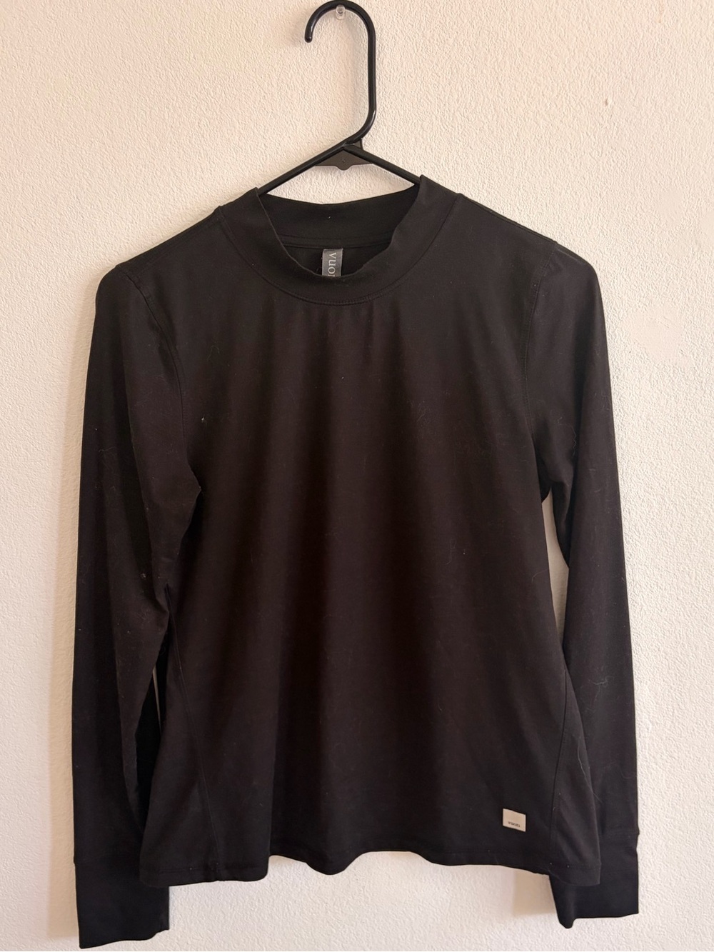 Vuori Black Long Sleeve Crew Tee